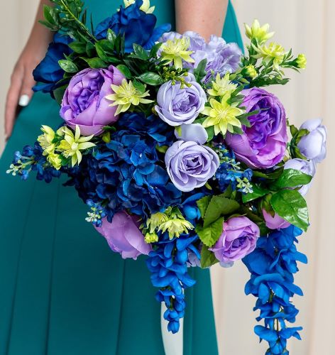 by_Stellar-bouquet-hydrangea-minicabbagerose-cabbagerose-wisteria